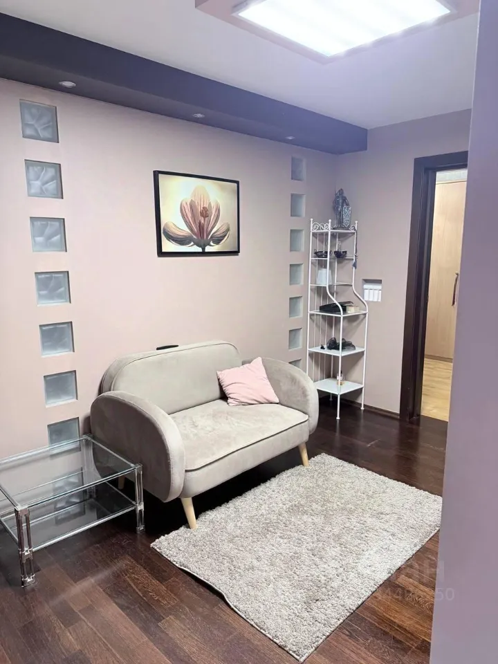 2-комн. квартира, 63 м², 10/17 этаж