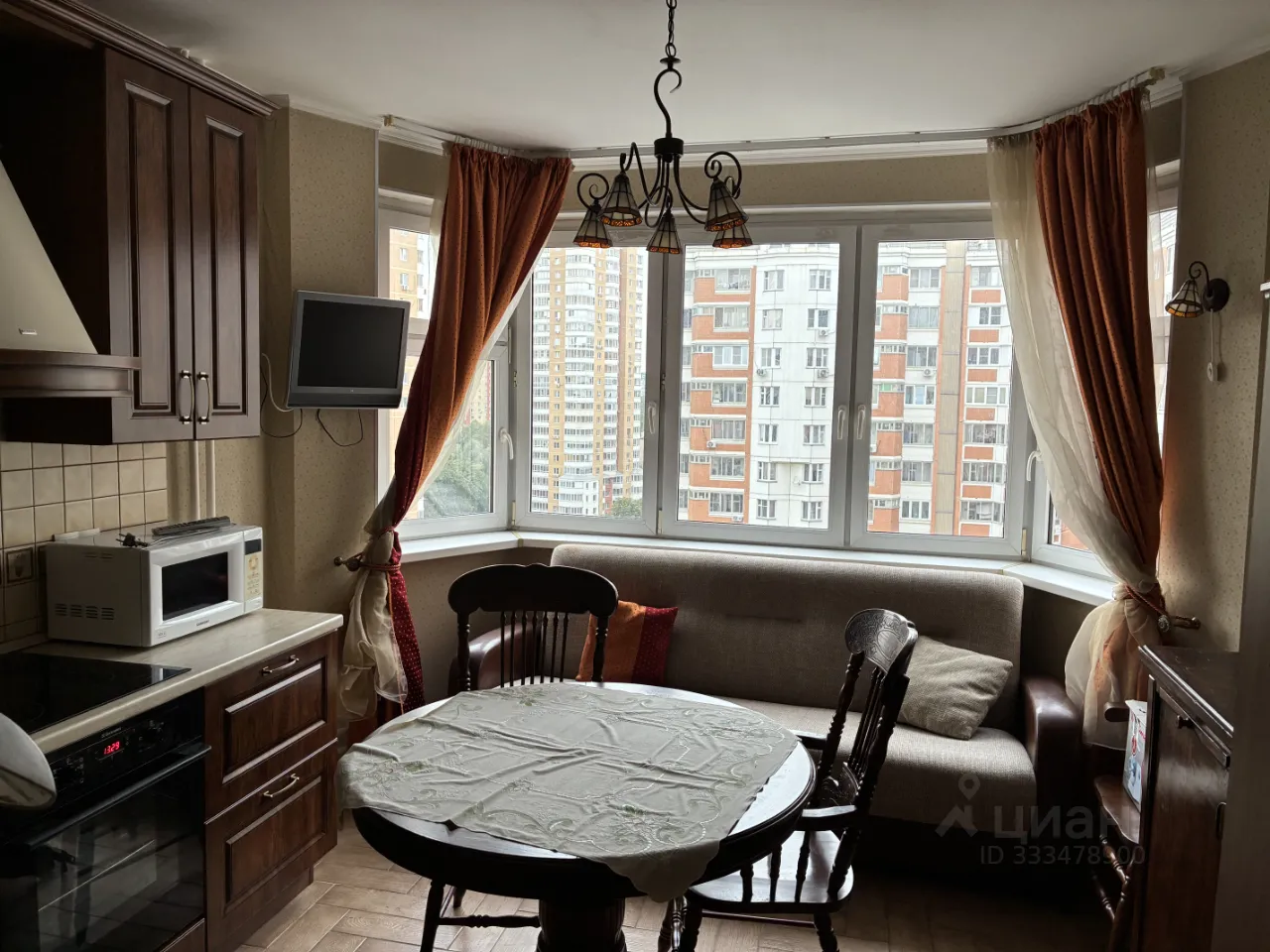 2-комн. квартира, 52 м², 14/17 этаж