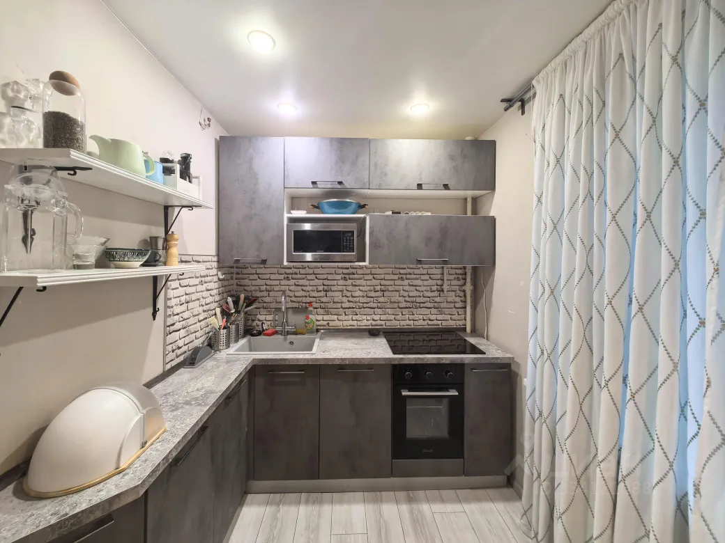 3-комн. квартира, 66 м², 1/9 этаж