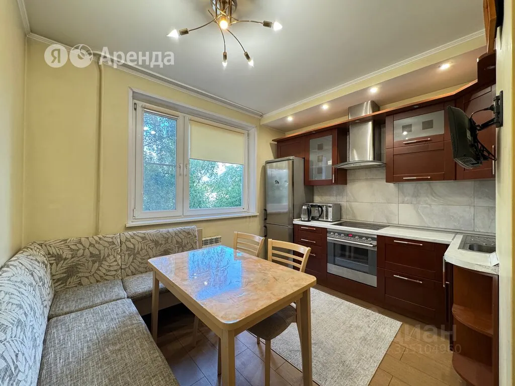 2-комн. квартира, 56 м², 3/17 этаж