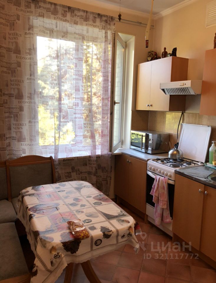 2-комн. квартира, 55 м², 4/8 этаж