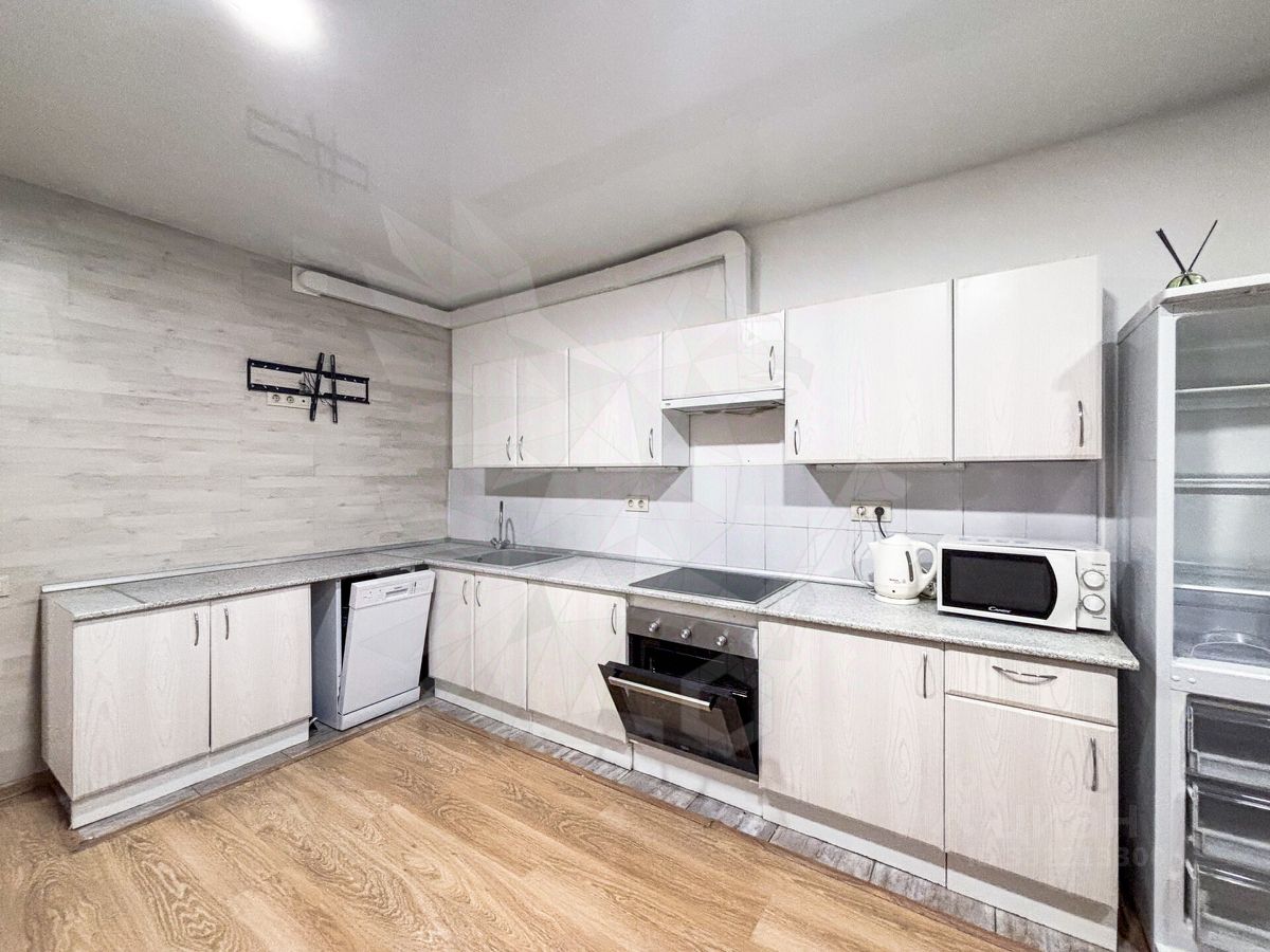 2-комн. квартира, 69,5 м², 9/25 этаж