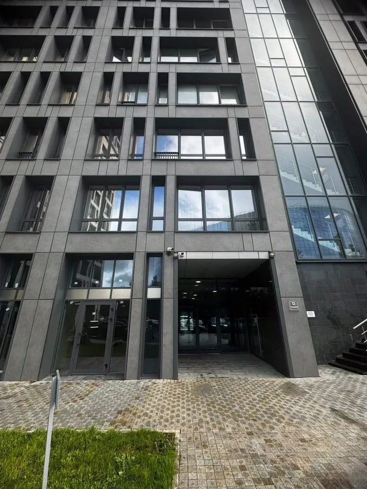 2-комн. квартира, 65 м², 19/32 этаж