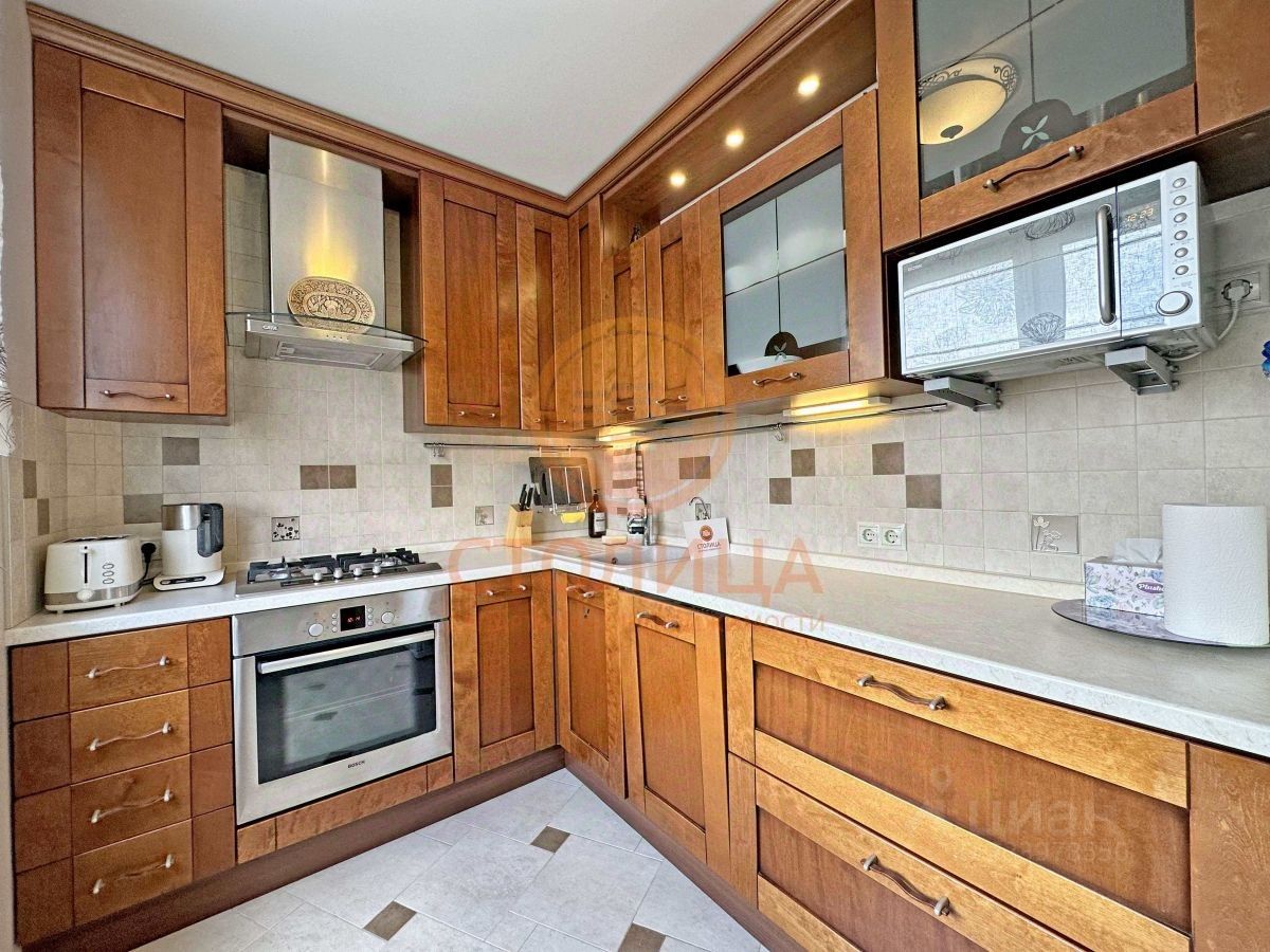 3-комн. квартира, 65 м², 10/12 этаж