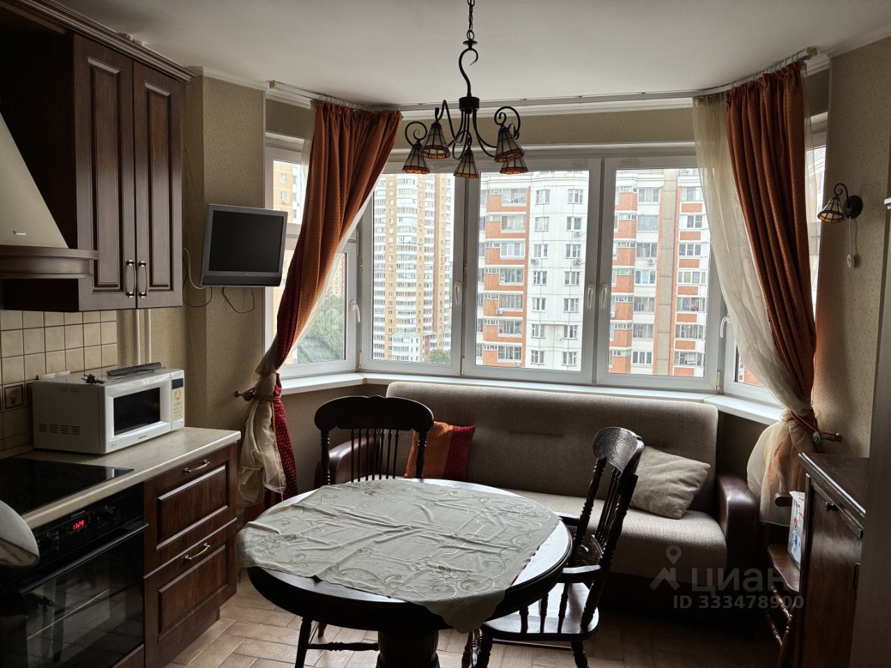 2-комн. квартира, 52 м², 14/17 этаж