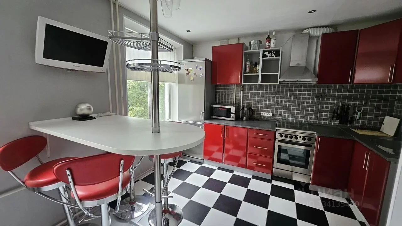 2-комн. квартира, 37 м², 6/9 этаж