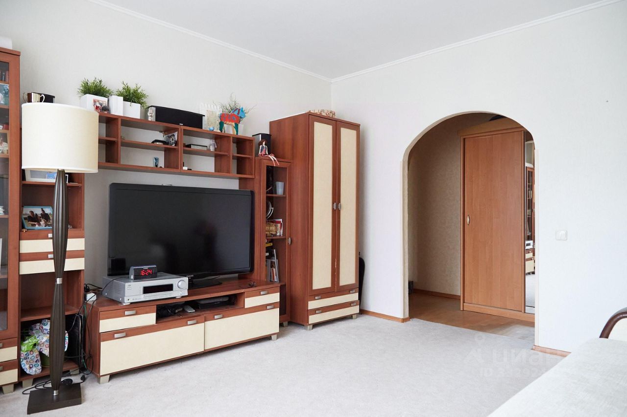2-комн. квартира, 54 м², 1/14 этаж