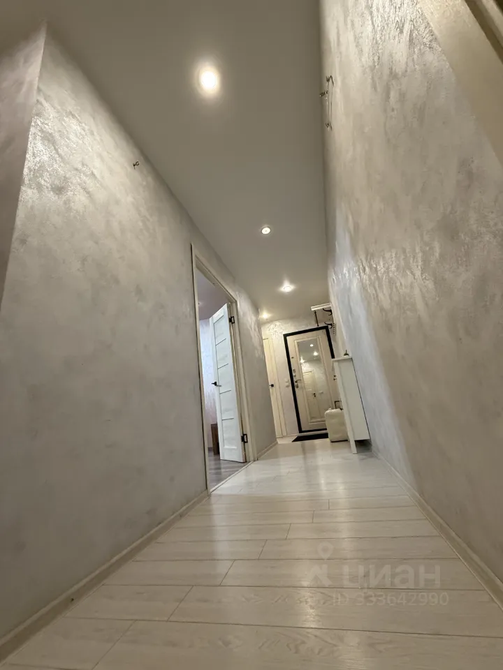 3-комн. квартира, 68 м², 1/9 этаж