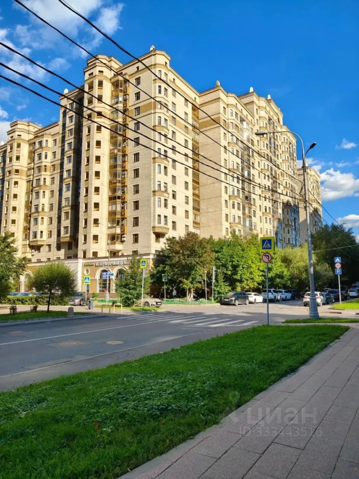 2-комн. квартира, 53 м², 5/17 этаж