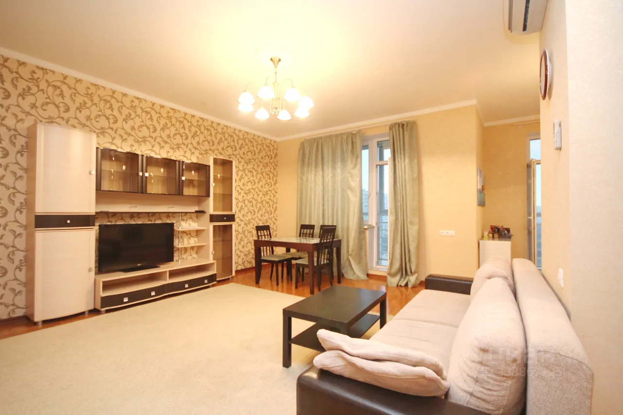 3-комн. квартира, 102 м², 26/33 этаж