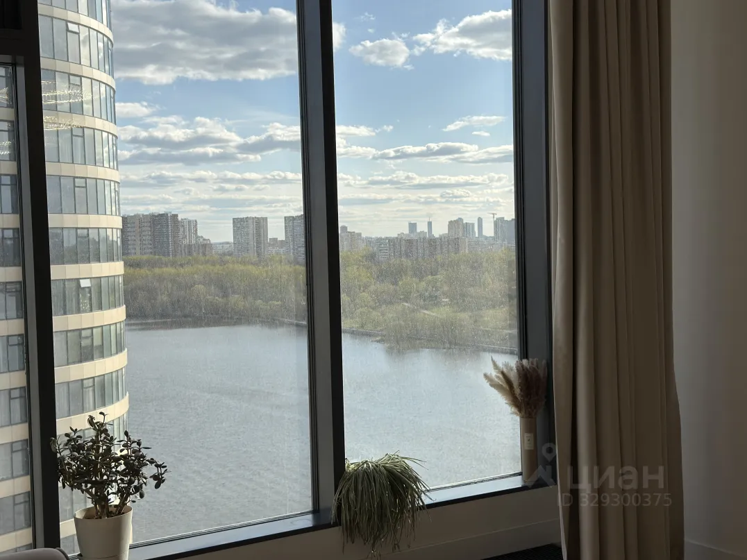 2-комн. квартира, 54 м², 12/20 этаж