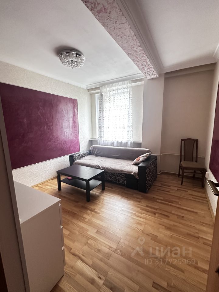 2-комн. квартира, 42 м², 4/9 этаж