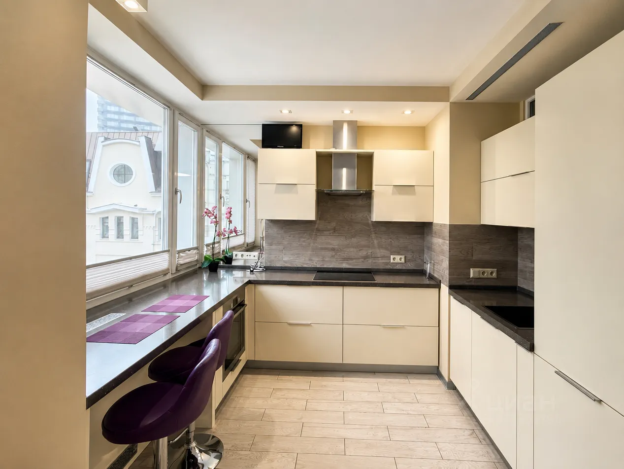 2-комн. квартира, 53 м², 6/24 этаж