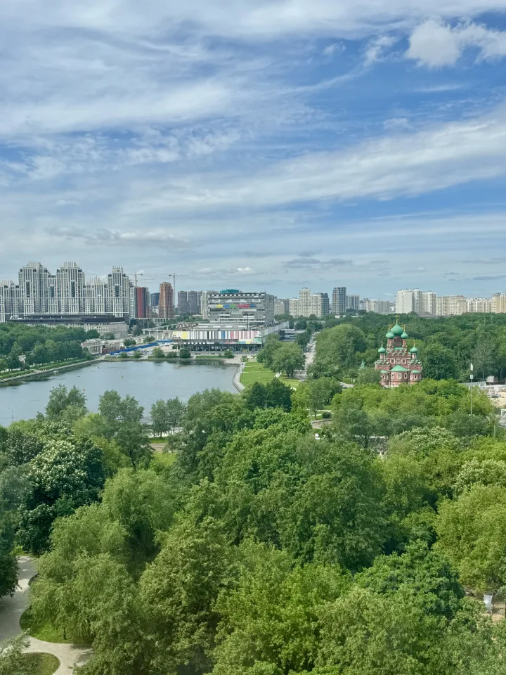 3-комн. квартира, 135 м², 9/23 этаж