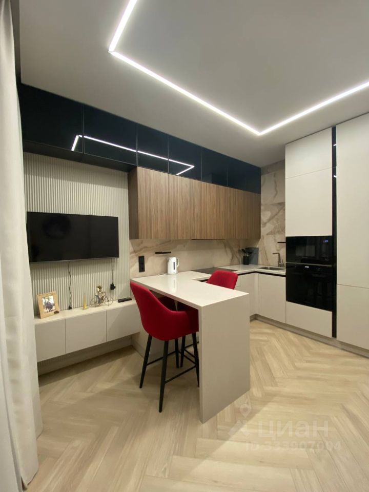 2-комн. квартира, 64 м², 3/21 этаж