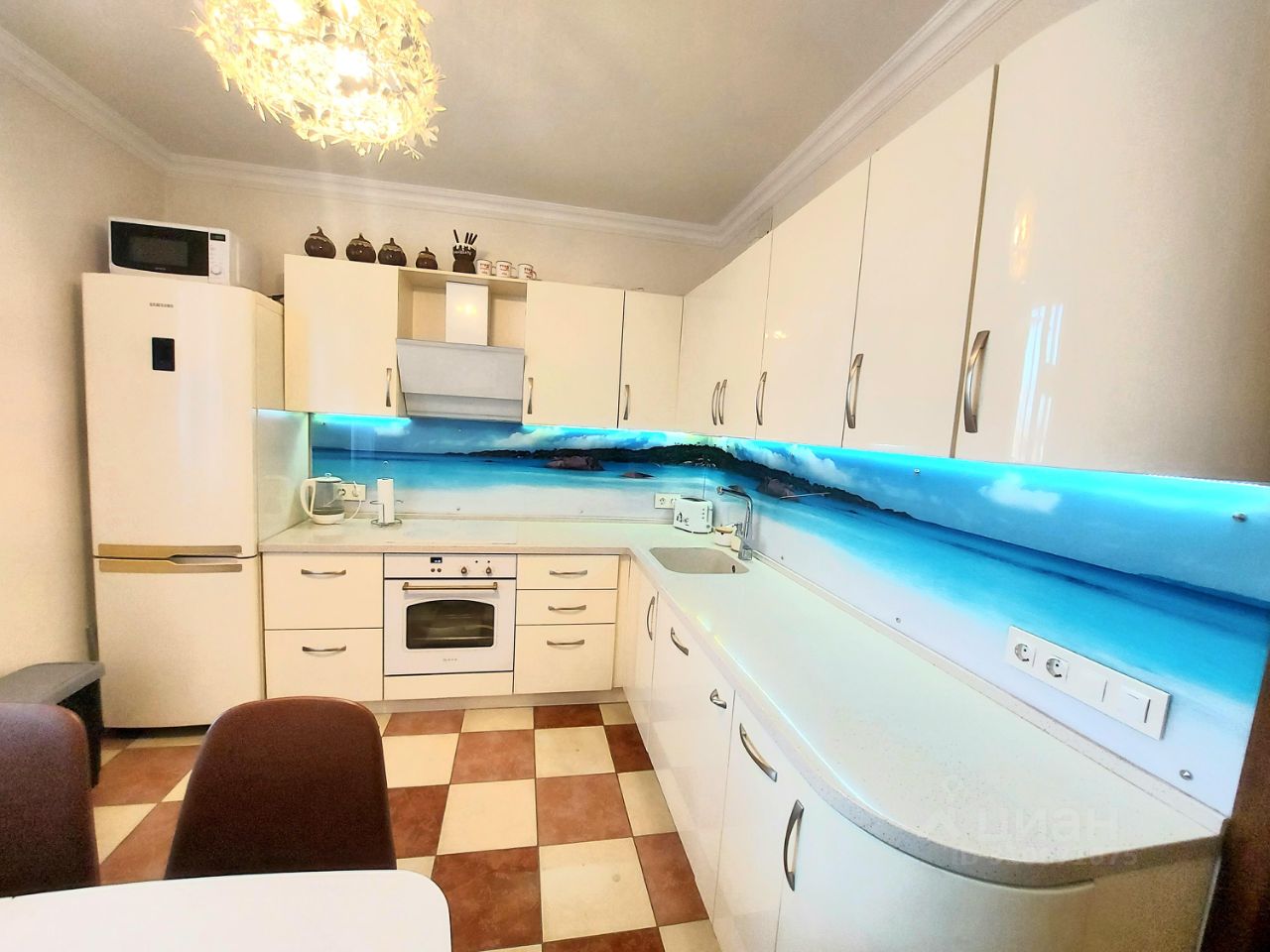 3-комн. квартира, 90 м², 14/22 этаж