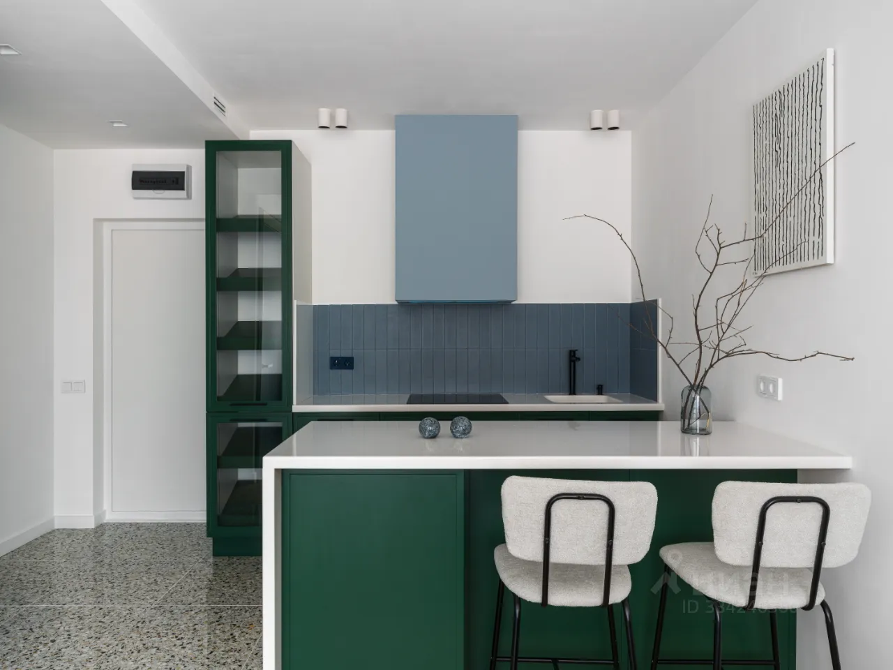2-комн. квартира, 35 м², 17/33 этаж