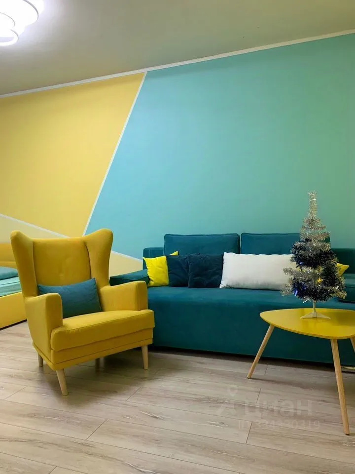 2-комн. квартира, 60 м², 1/17 этаж