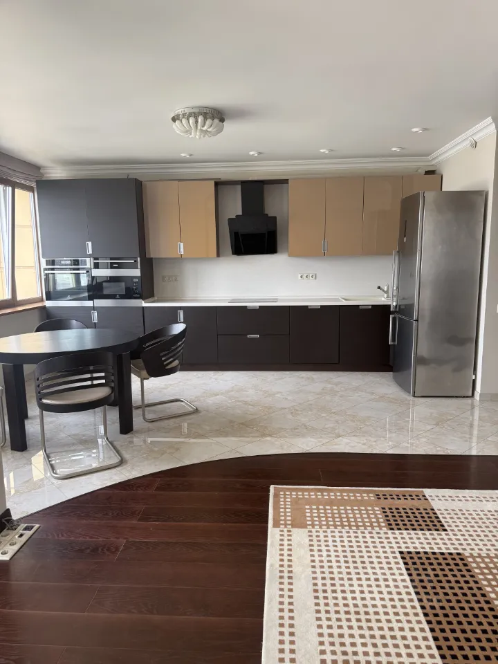 2-комн. квартира, 65 м², 37/37 этаж
