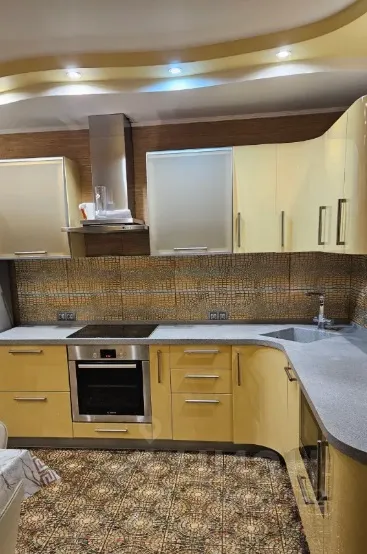 2-комн. квартира, 65 м², 16/24 этаж