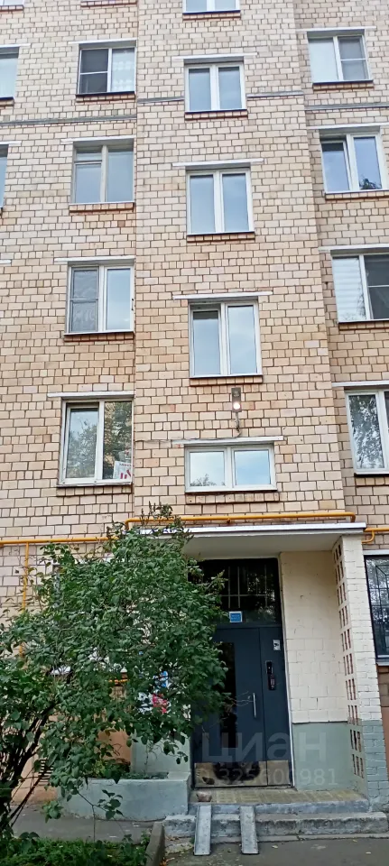 2-комн. квартира, 42 м², 4/9 этаж