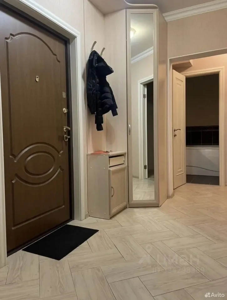 2-комн. квартира, 52 м², 9/17 этаж