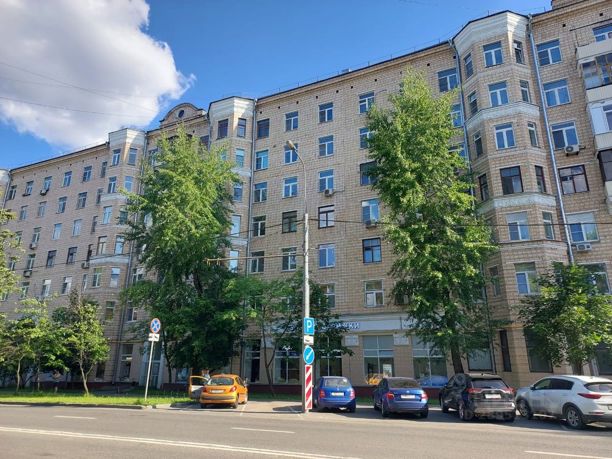 2-комн. квартира, 60 м², 2/7 этаж