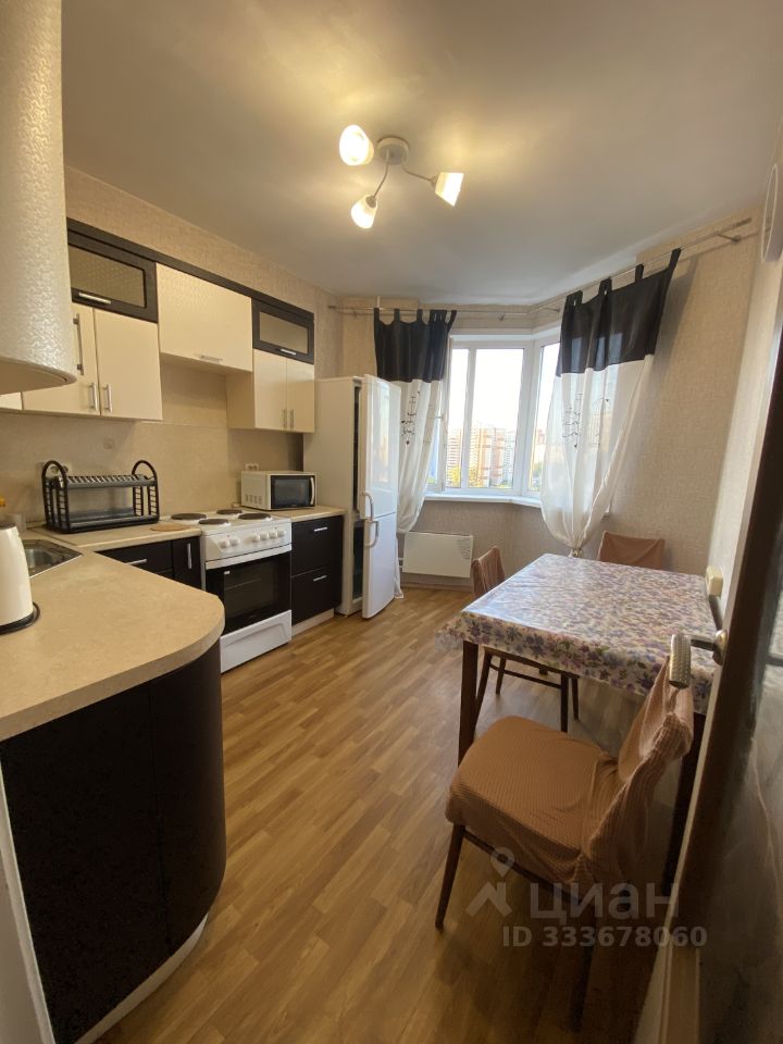 2-комн. квартира, 51 м², 14/17 этаж