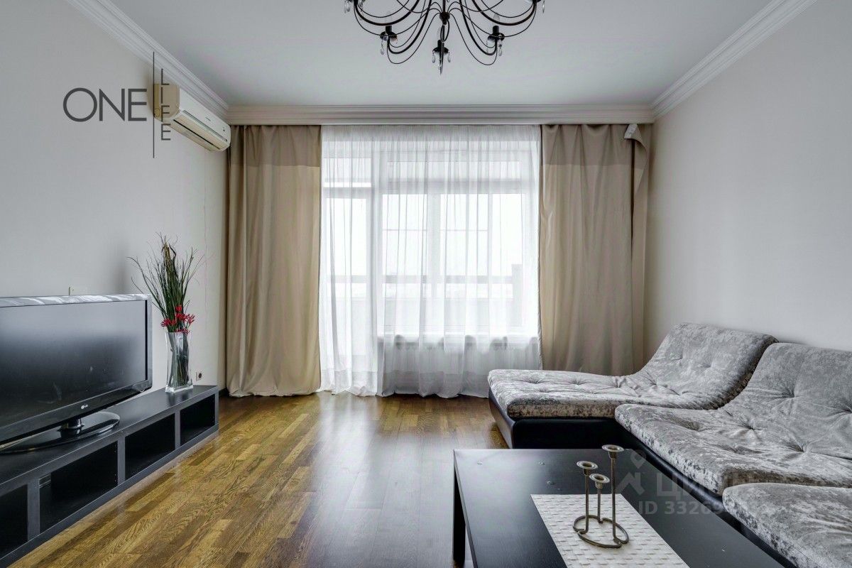 2-комн. квартира, 67,8 м², 10/18 этаж