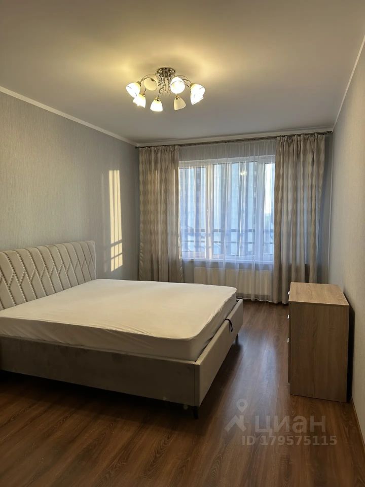 2-комн. квартира, 69 м², 12/23 этаж