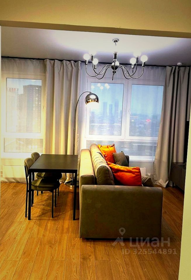 3-комн. квартира, 53 м², 20/28 этаж