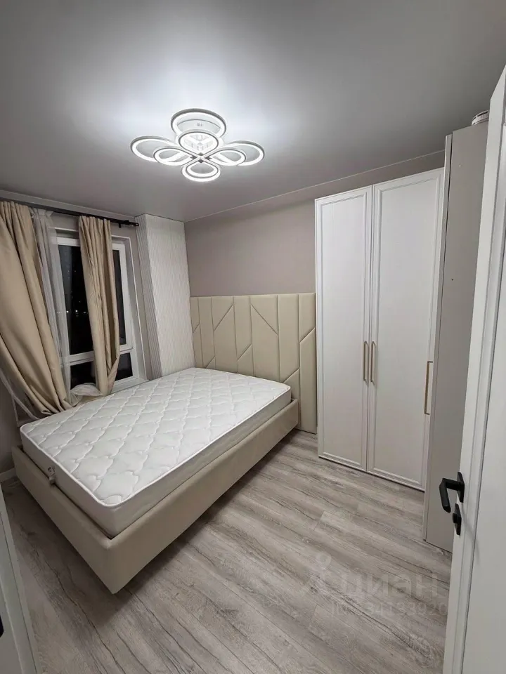 1-комн. квартира, 32 м², 3/33 этаж