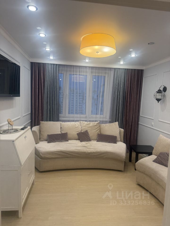 3-комн. квартира, 76 м², 12/17 этаж