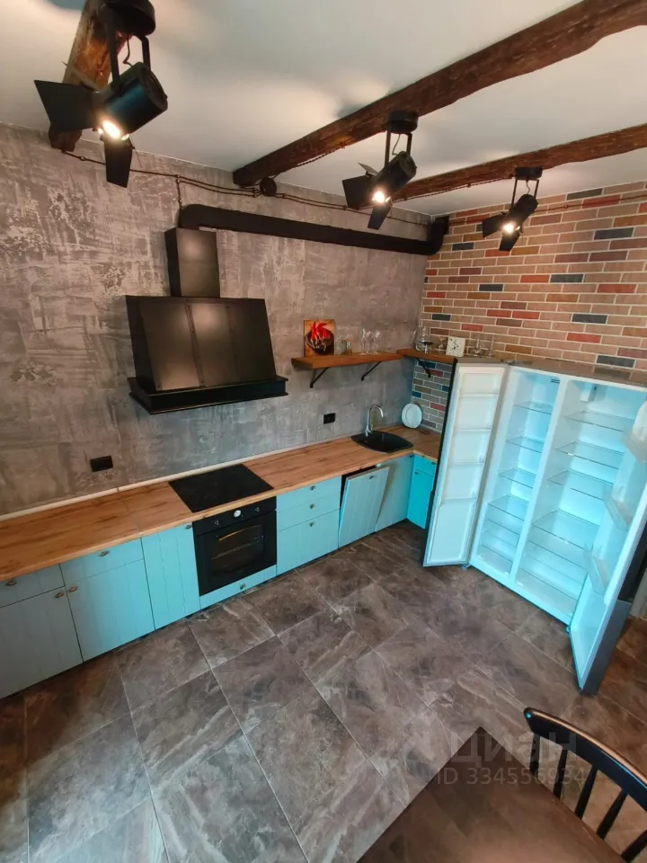 2-комн. квартира, 94 м², 4/21 этаж