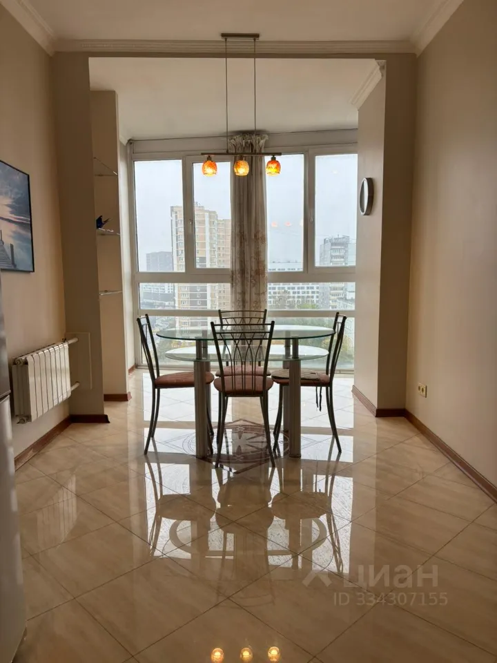 2-комн. квартира, 73 м², 12/23 этаж