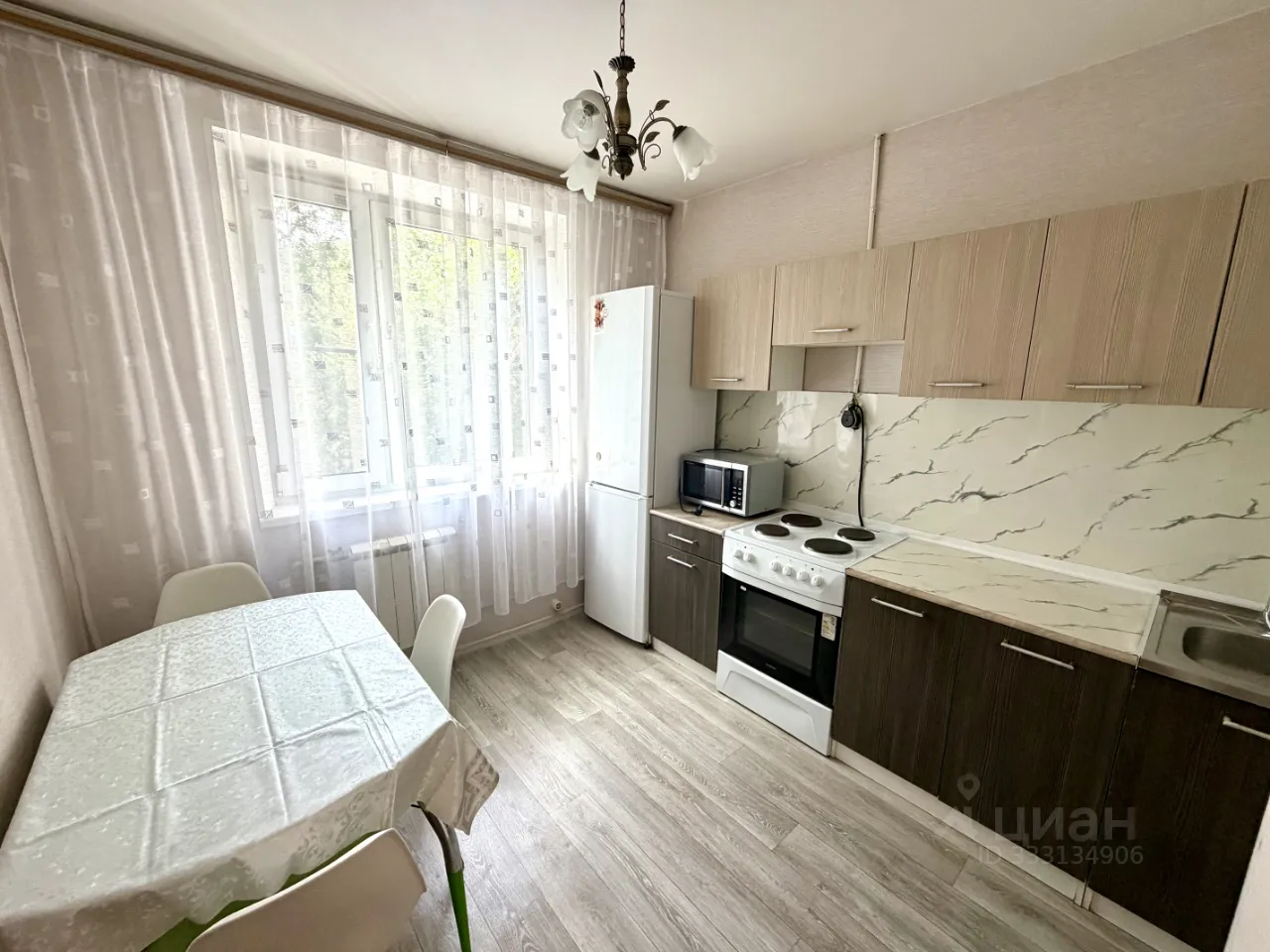2-комн. квартира, 52 м², 4/14 этаж