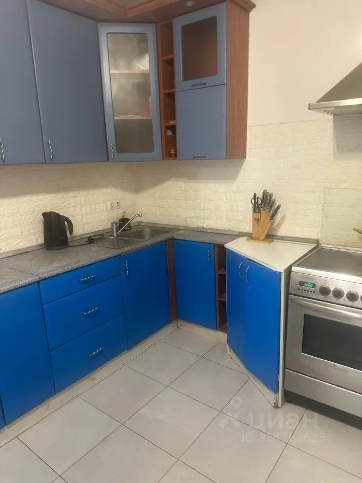 2-комн. квартира, 42 м², 7/18 этаж