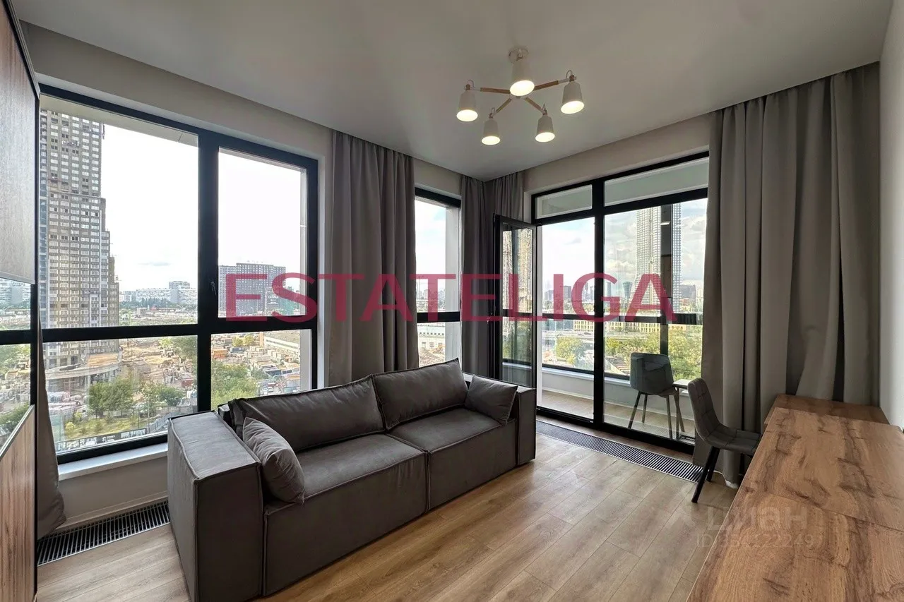2-комн. квартира, 63 м², 8/20 этаж