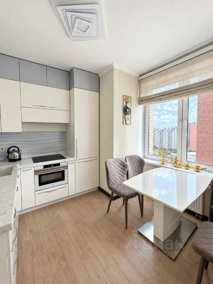 2-комн. квартира, 71,2 м², 20/25 этаж