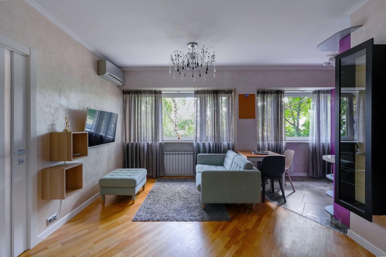 2-комн. квартира, 45 м², 2/17 этаж