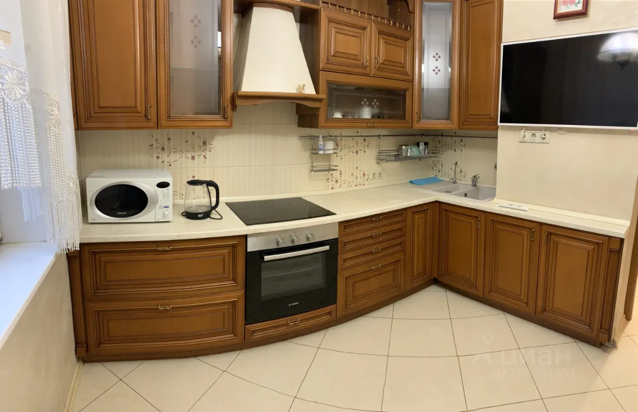 3-комн. квартира, 72 м², 2/14 этаж