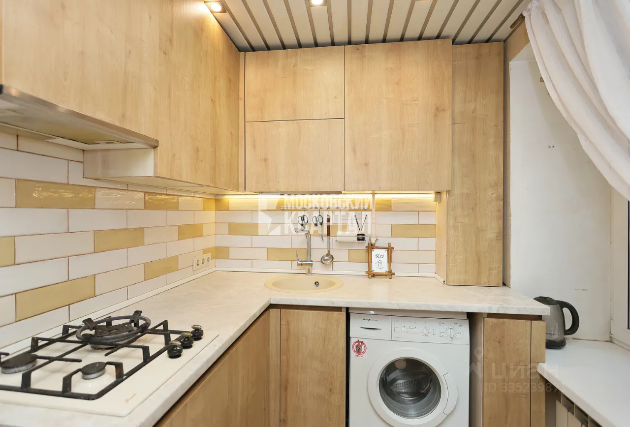 3-комн. квартира, 58 м², 1/9 этаж
