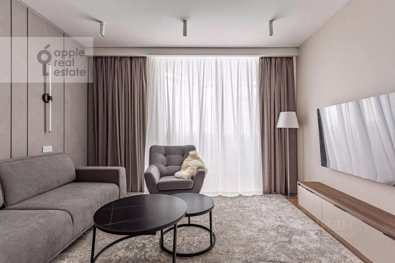 2-комн. квартира, 76 м², 8/17 этаж