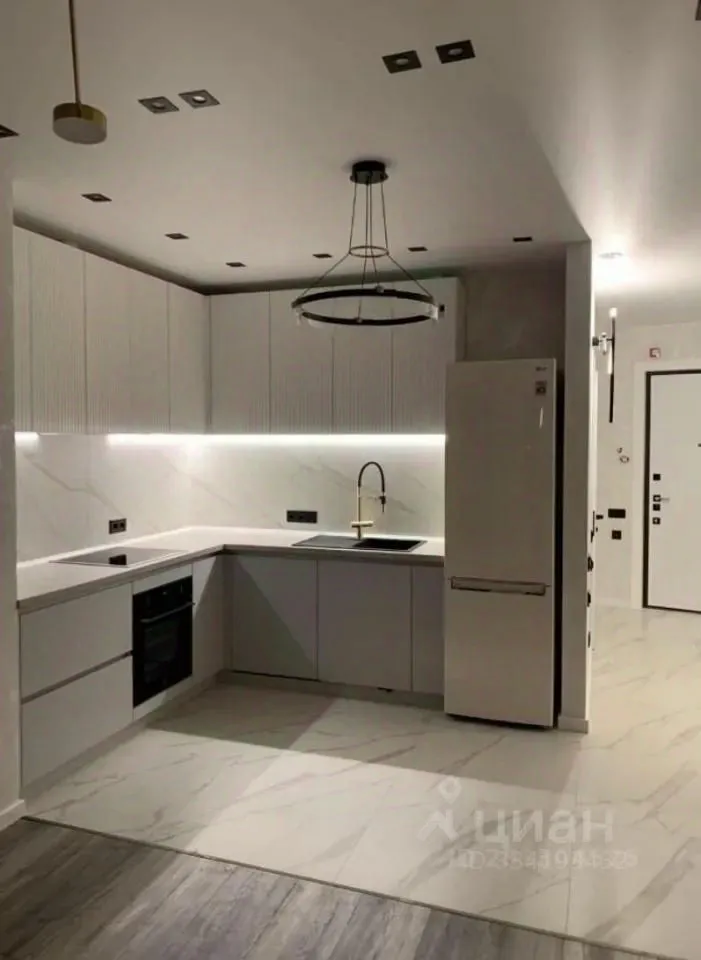 2-комн. квартира, 66 м², 14/23 этаж