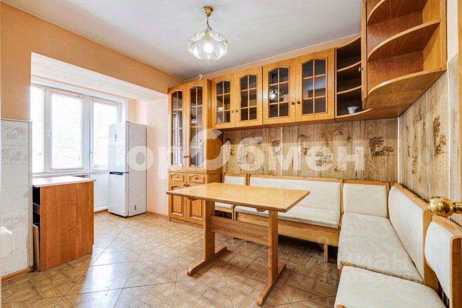 4-комн. квартира, 70 м², 2/14 этаж