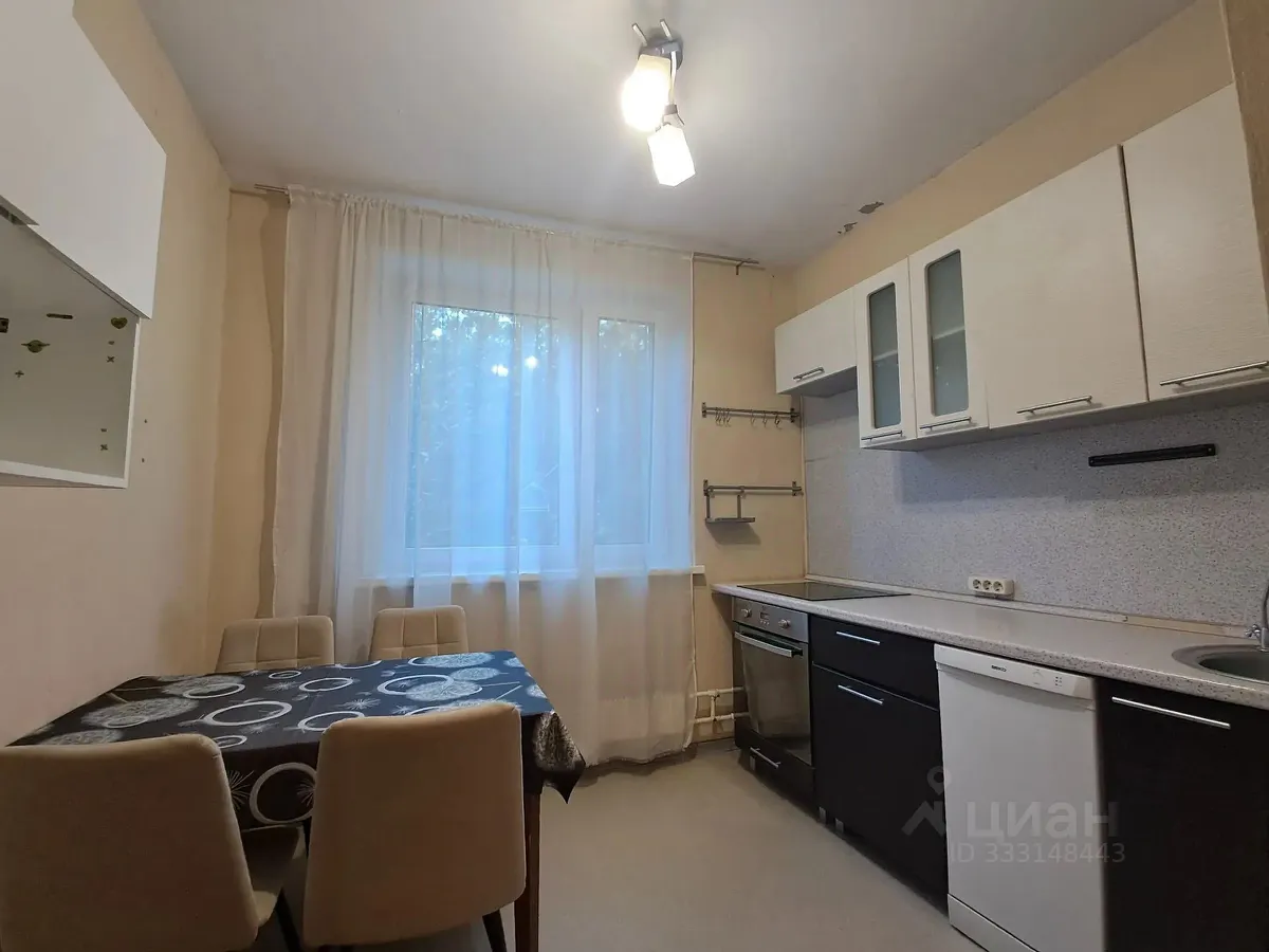 3-комн. квартира, 64 м², 3/12 этаж