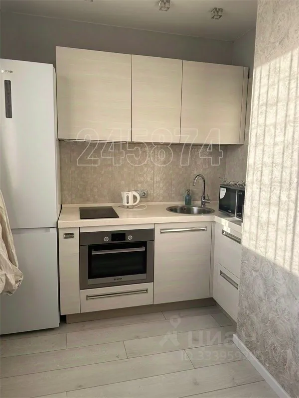 1-комн. квартира, 38 м², 12/18 этаж