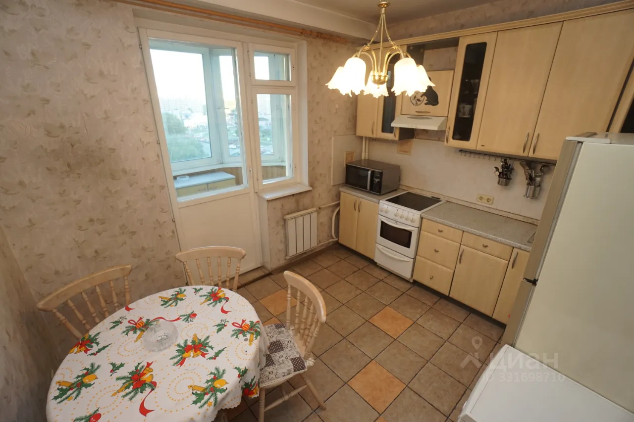 3-комн. квартира, 80 м², 4/24 этаж