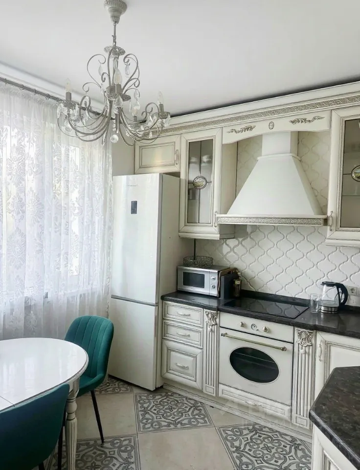 2-комн. квартира, 56 м², 5/17 этаж