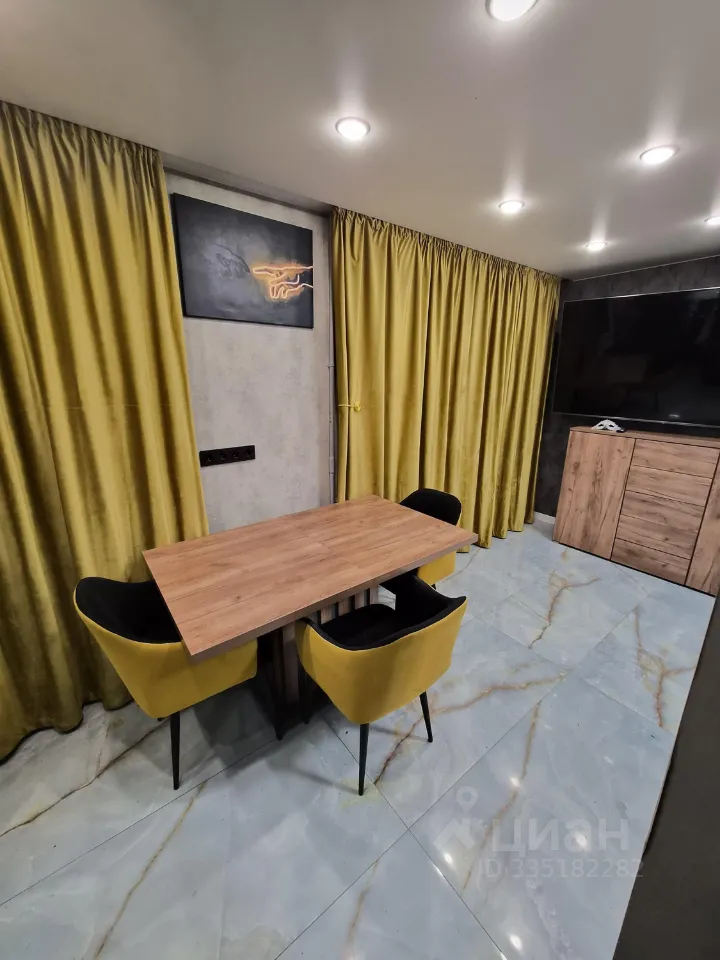 2-комн. квартира, 46 м², 3/12 этаж
